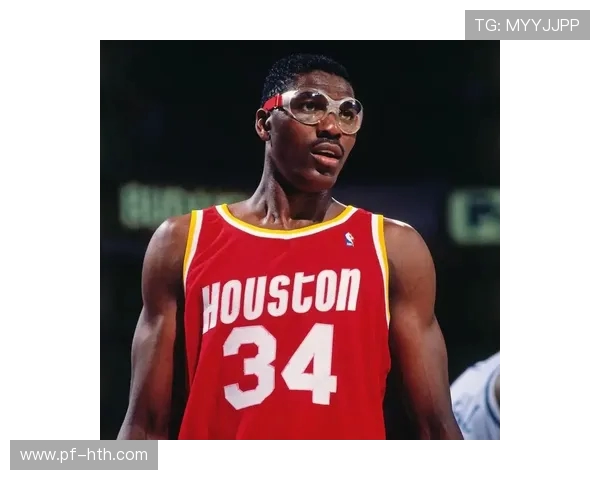 哈基姆奥拉朱旺传奇生涯回顾从尼日利亚少年到NBA超级巨星