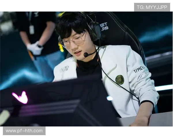 100T强势迎战HLE 比拼中展现极限操作与战略对决